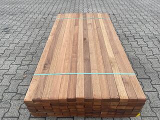 Ca. 151x Guyana Teak Regels Geschaafd, 45x68mm, lengte 155cm